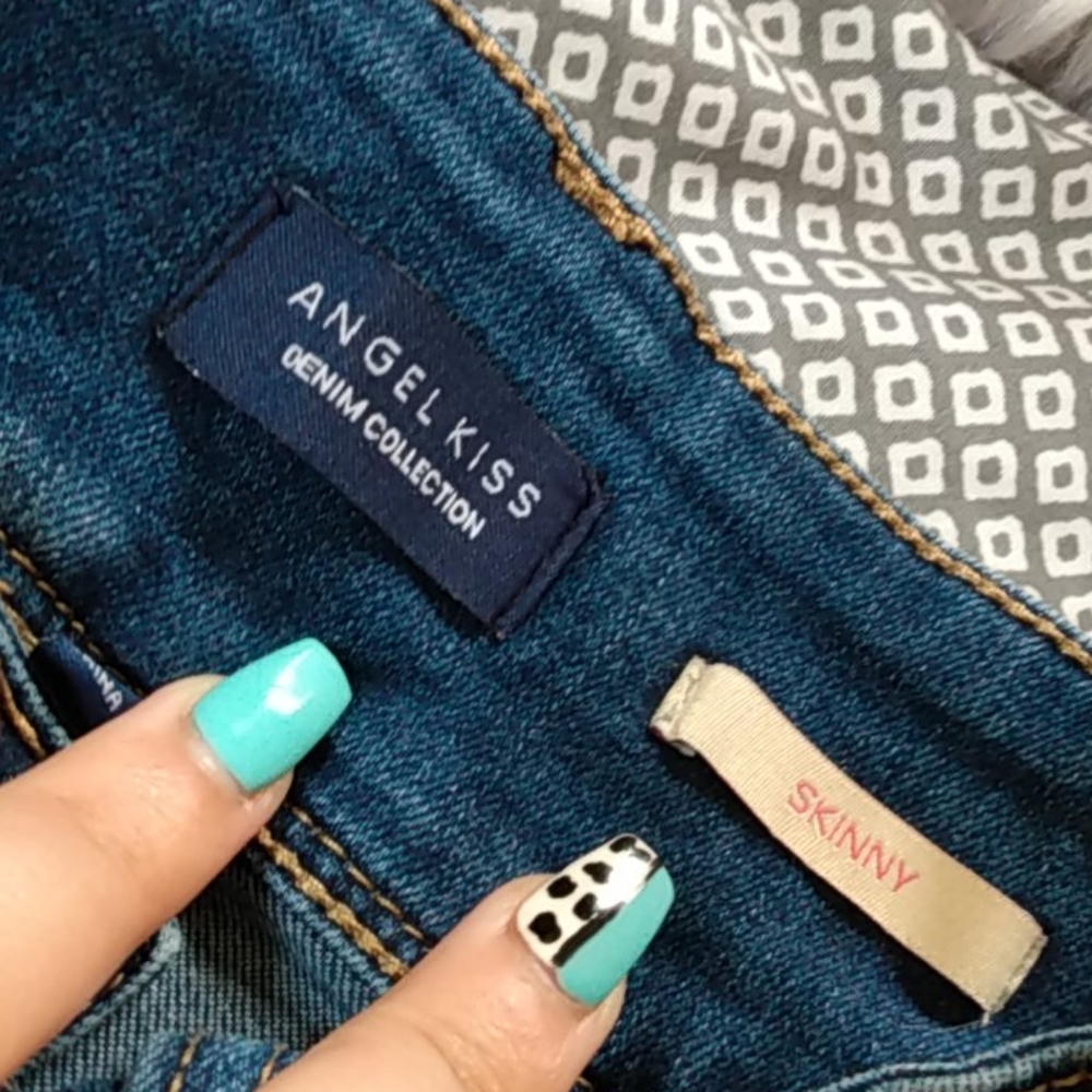 Angel kiss denim ripped jeans